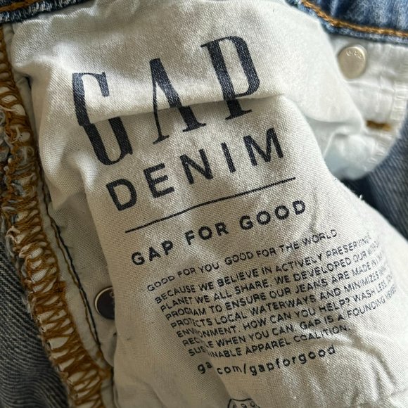GAP High Rise 3” Short Light Indigo Distressed Frayed Hem Jean Shorts Size 28 - Picture 5 of 10
